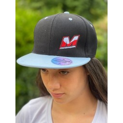 CASQUETTE BRODEE VISIERE PLATE